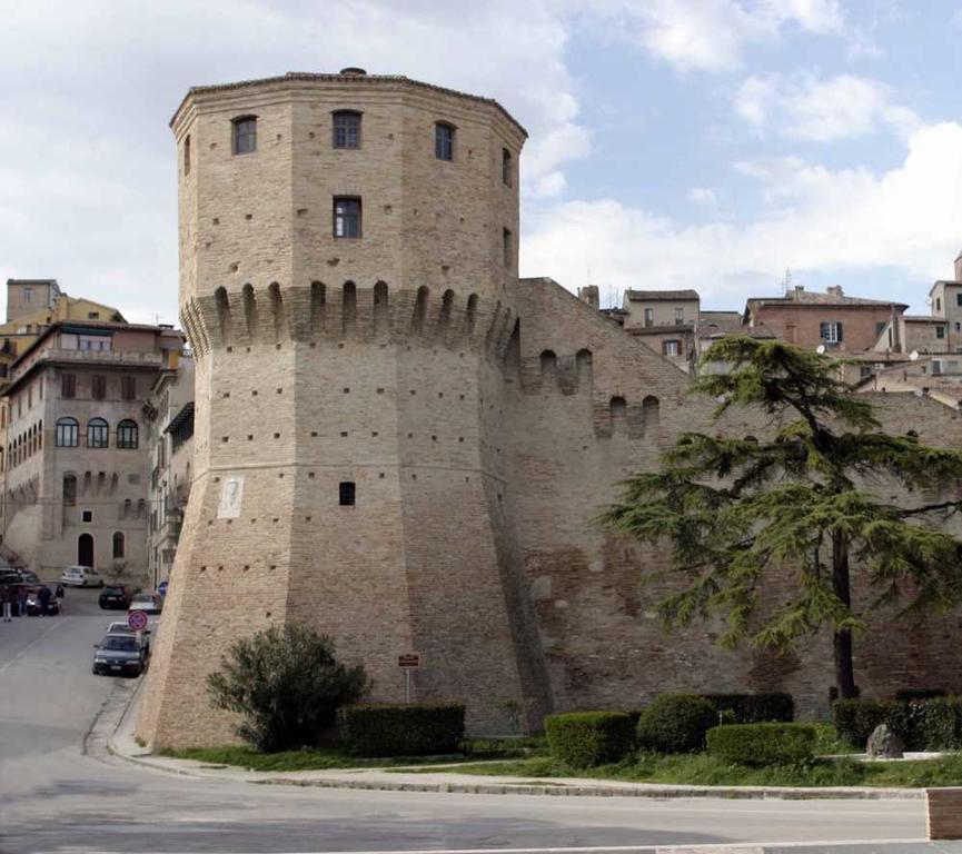 Hotel Mariani Iesi Exterior photo