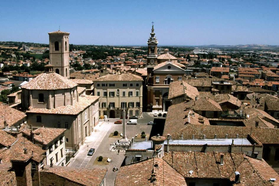 Hotel Mariani Iesi Exterior photo