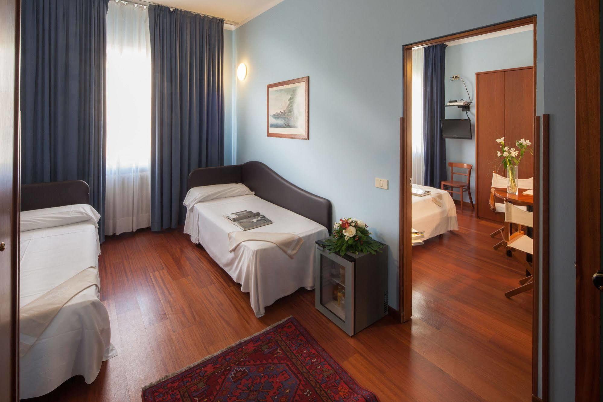 Hotel Mariani Iesi Exterior photo